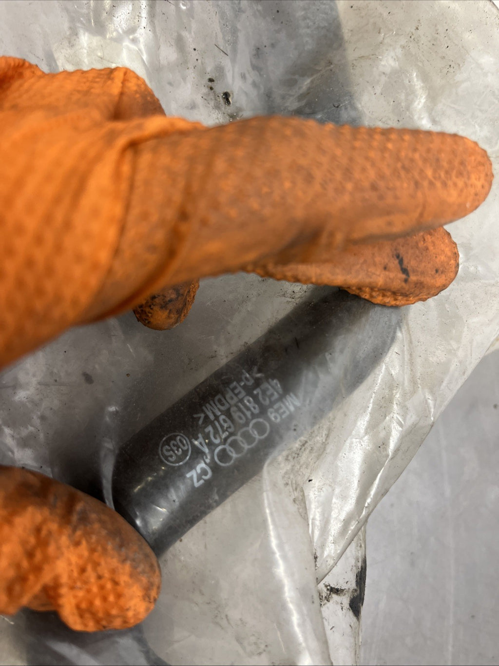 4e2819672a 3.0tdi Coolant Pipe New Not Used Stock