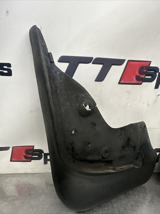 AUDI TT MK1 8N PAIR FRONT MUDFLAPS GENUINE ORIGINAL 8N0075101 V6 1.8T QUATTRO