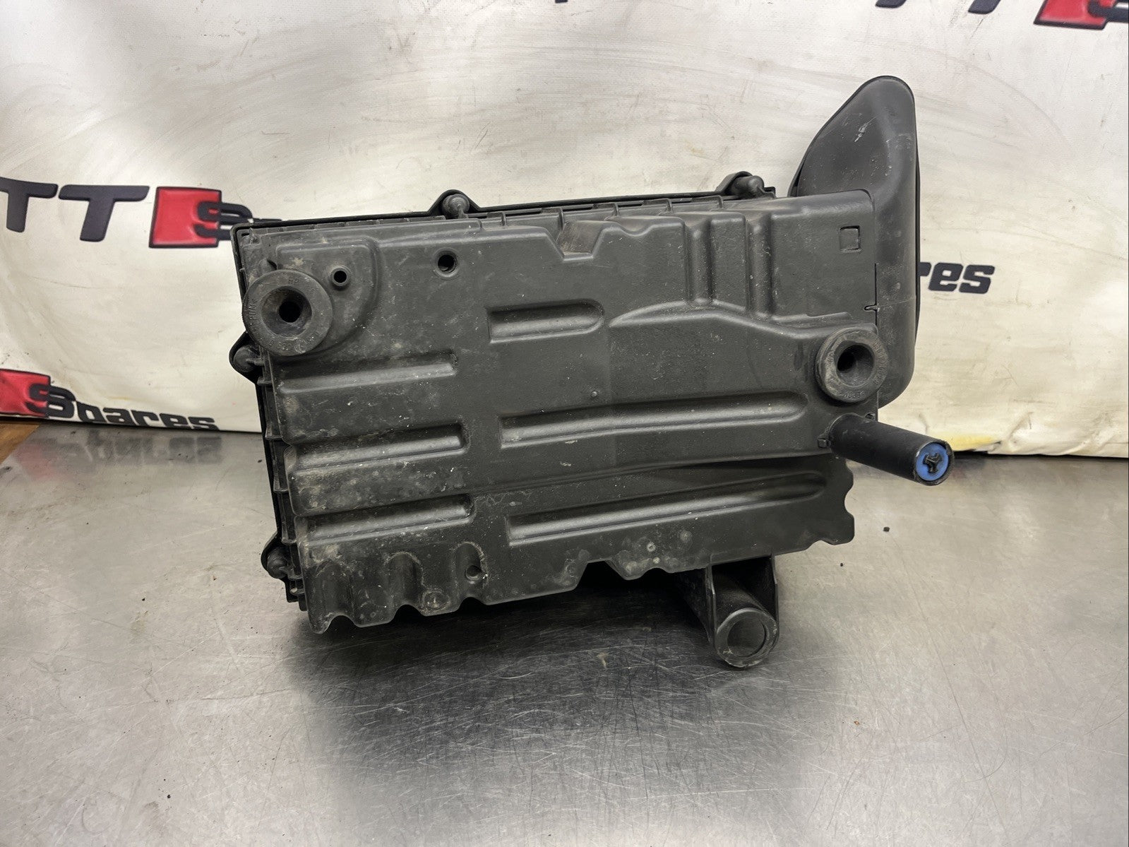 AUDI TT MK2 AIR FILTER BOX HOUSING V6 A3 8P GOLF MK5 R32 8J 06-14