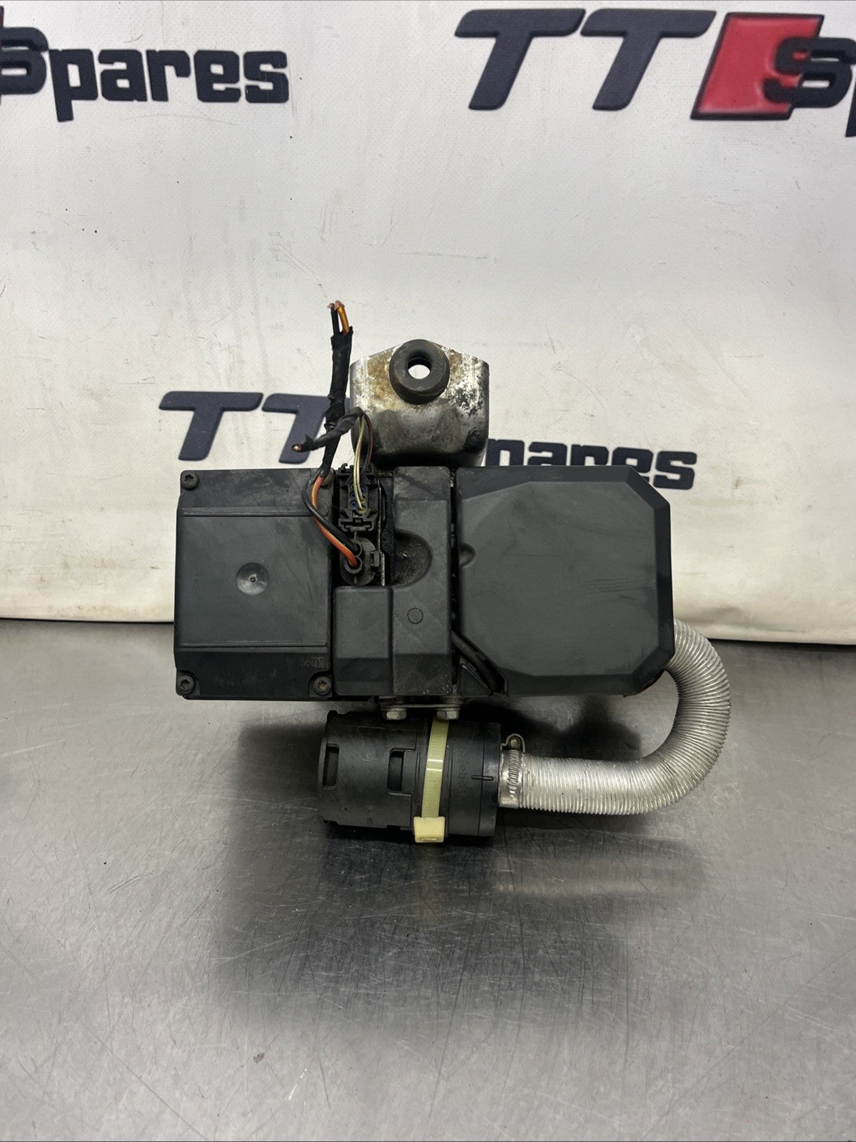 2011 RANGE ROVER VOGUE L322 4.4 Webasto Water Pre-Heater XH42-9J294-CB