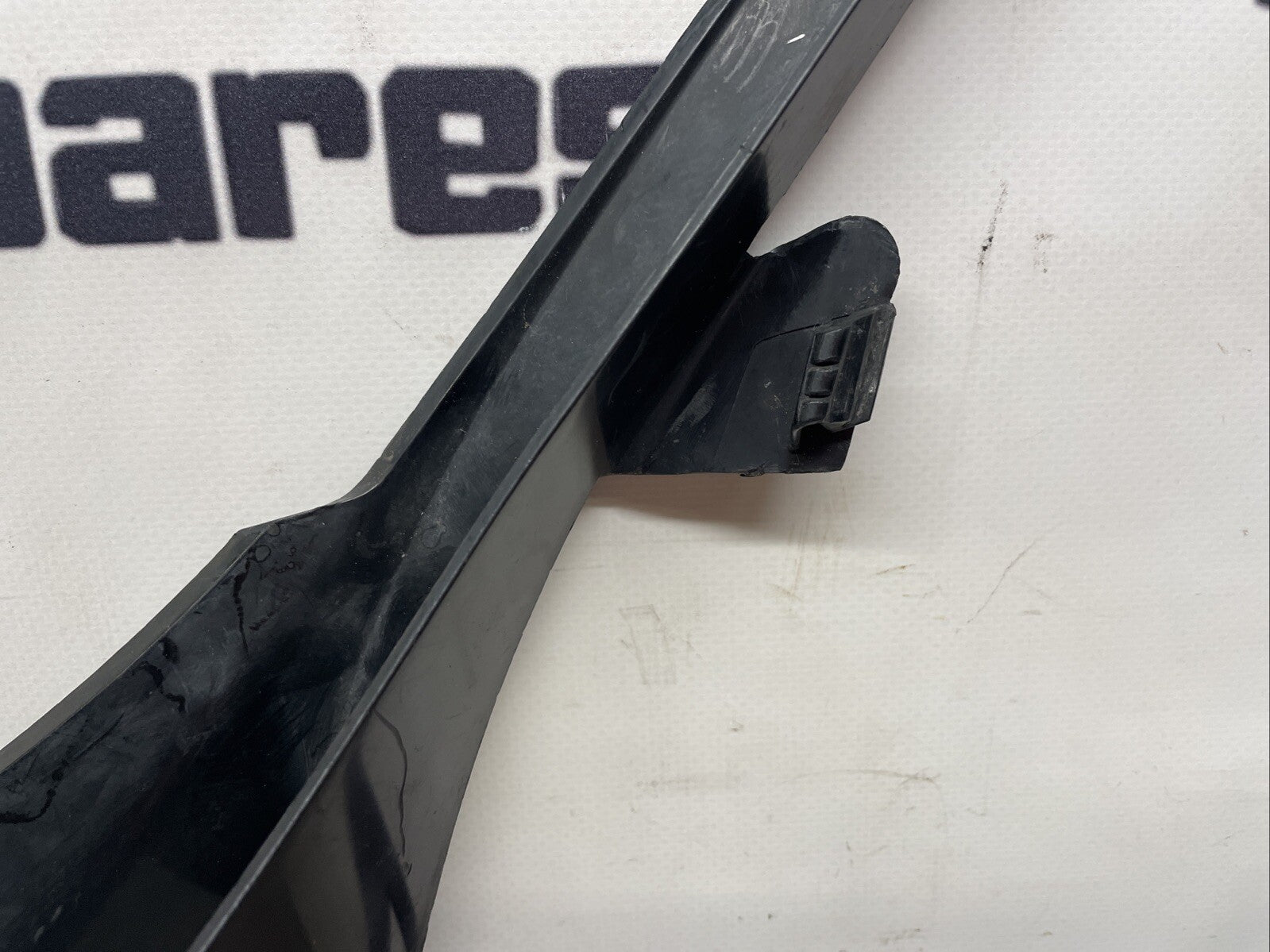 2008 AUDI TT PASSENGER SIDE FRONT BUMPER MOUNT BRACKET 8J0807081B