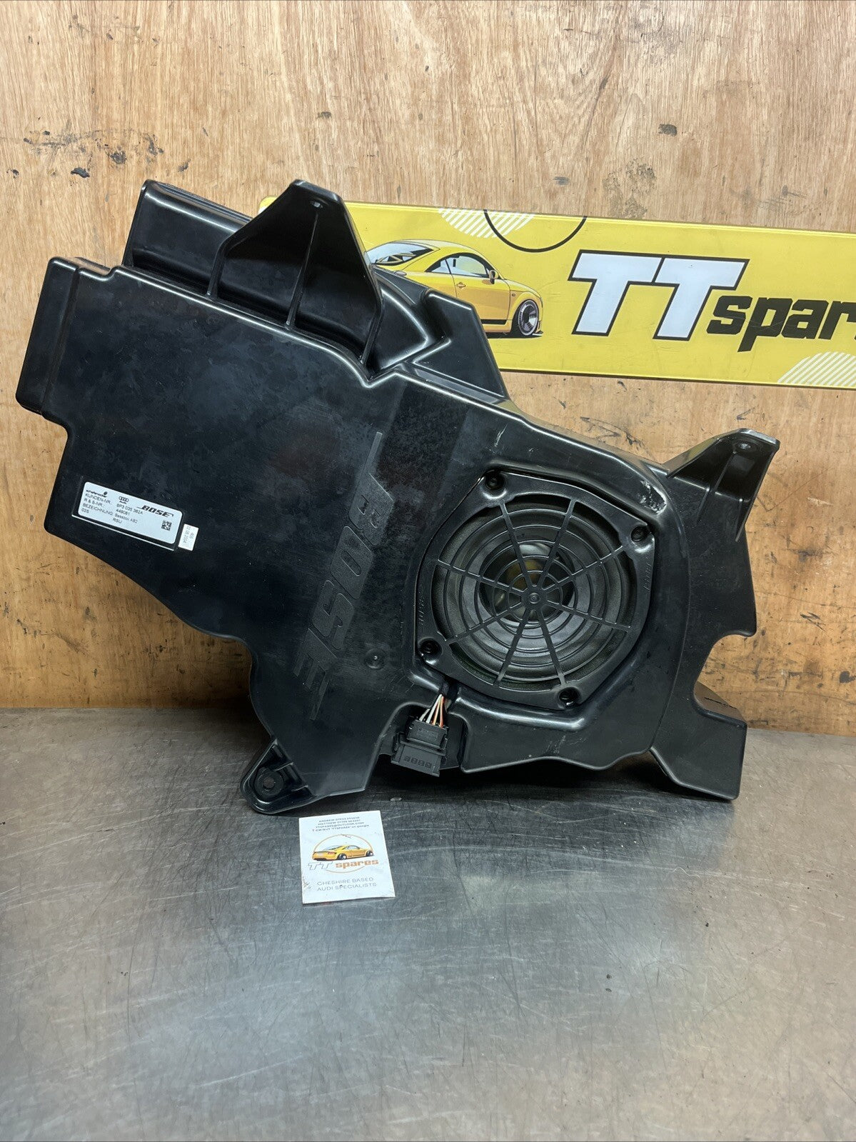 8P3035382A GENUINE AUDI A3 2004 - 2012 BOSE BASS LOUDSPEAKER SUBWOOFER 