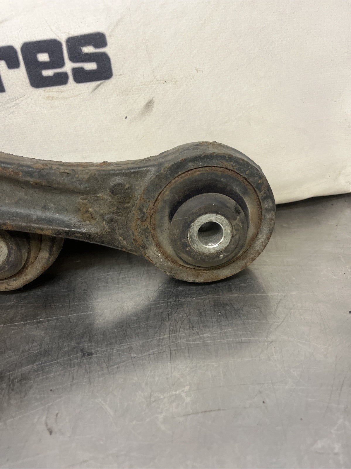 AUDI TT MK1 8N FRONT CAST LOWER ARMS WISHBONES POLYBUSHED GENUINE