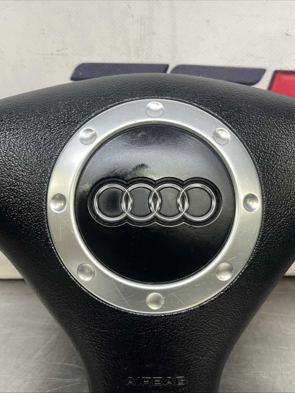 AUDI TT Mk1 (8N) 1999-2006 Steering Wheel airbag RHD 8N0880201E
