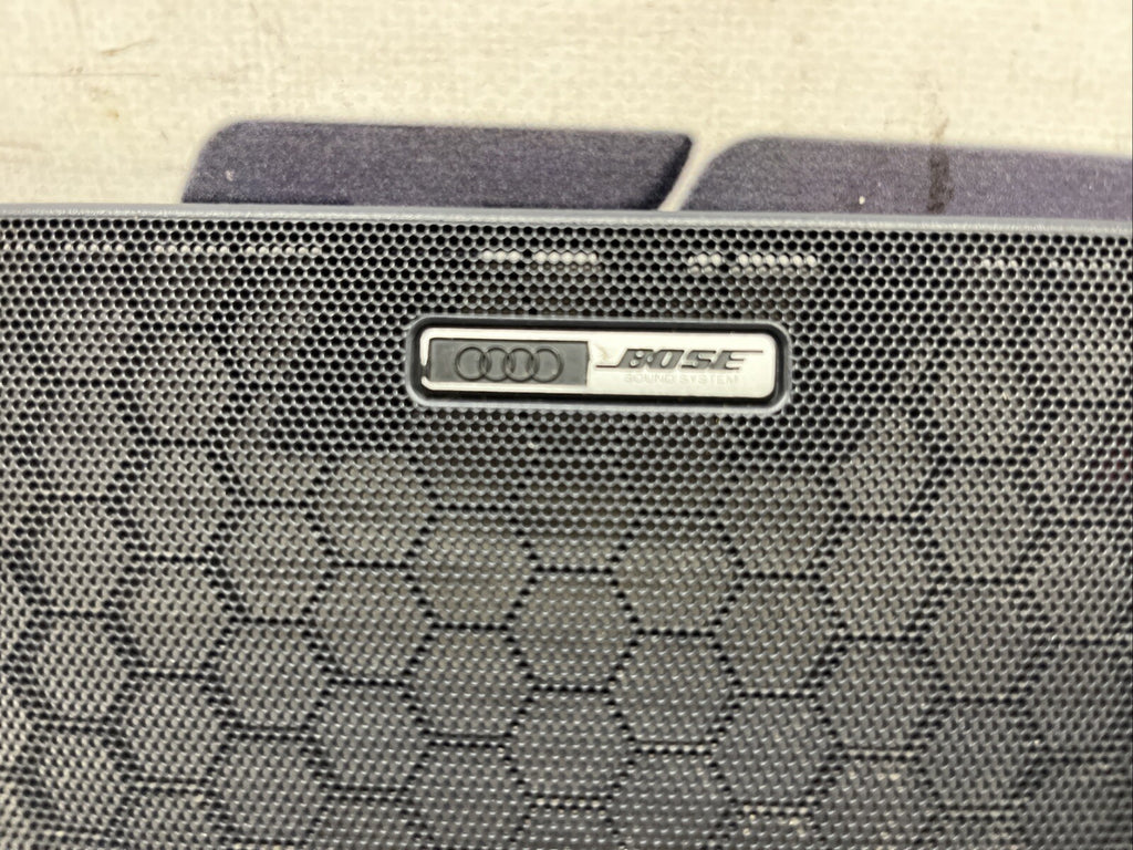 Audi TT 8N MK1 Right Offside O/s Bose Speaker Grill Cover 8N0035420A Blue