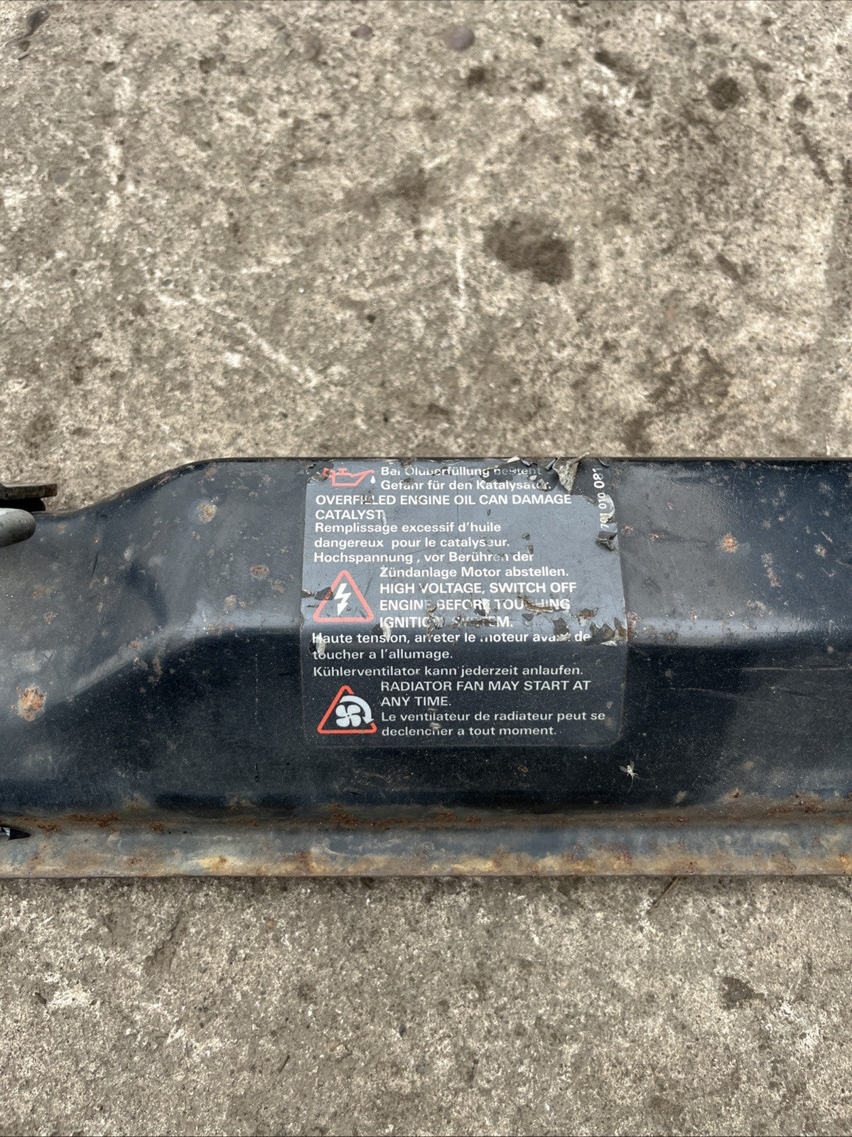 VW T4 TRANSPORTER 2001 FRONT BONNET SLAM PANEL LOCK CARRIER 7D0805563A