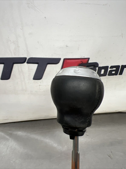 Audi TT Mk1 8N - 6 Speed Gear Knob - Used (0659)