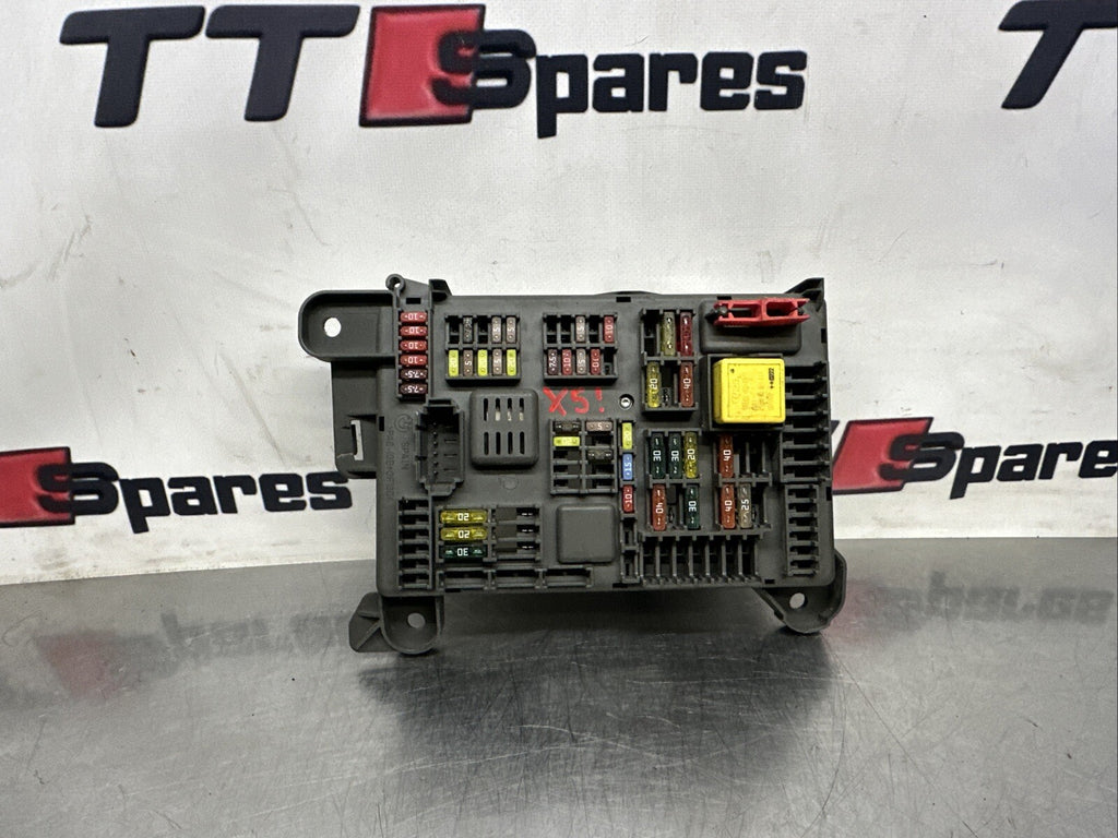 EPG33058BMW X5 E70 2008 Fuse box set B01015300 