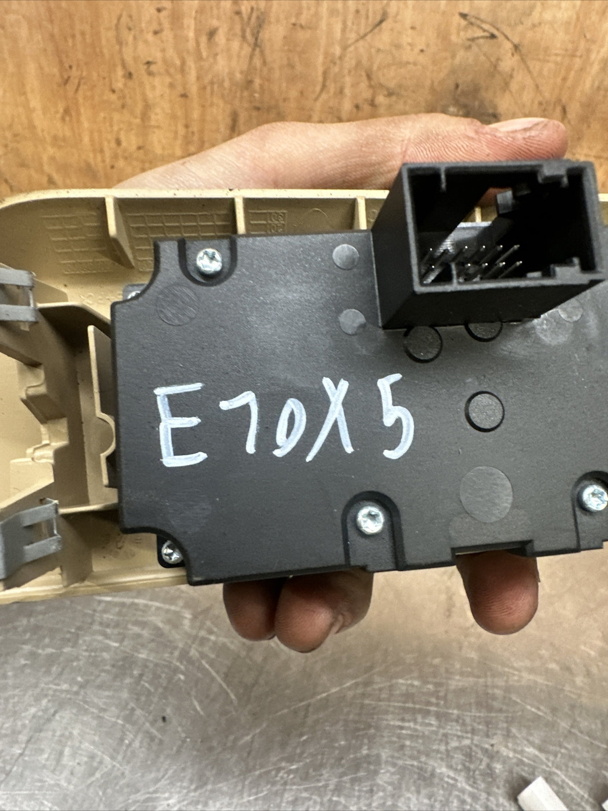 9134726 BMW E60 E61 E70 E71 X5 Lci Headlight Switch Headlight control Unit  