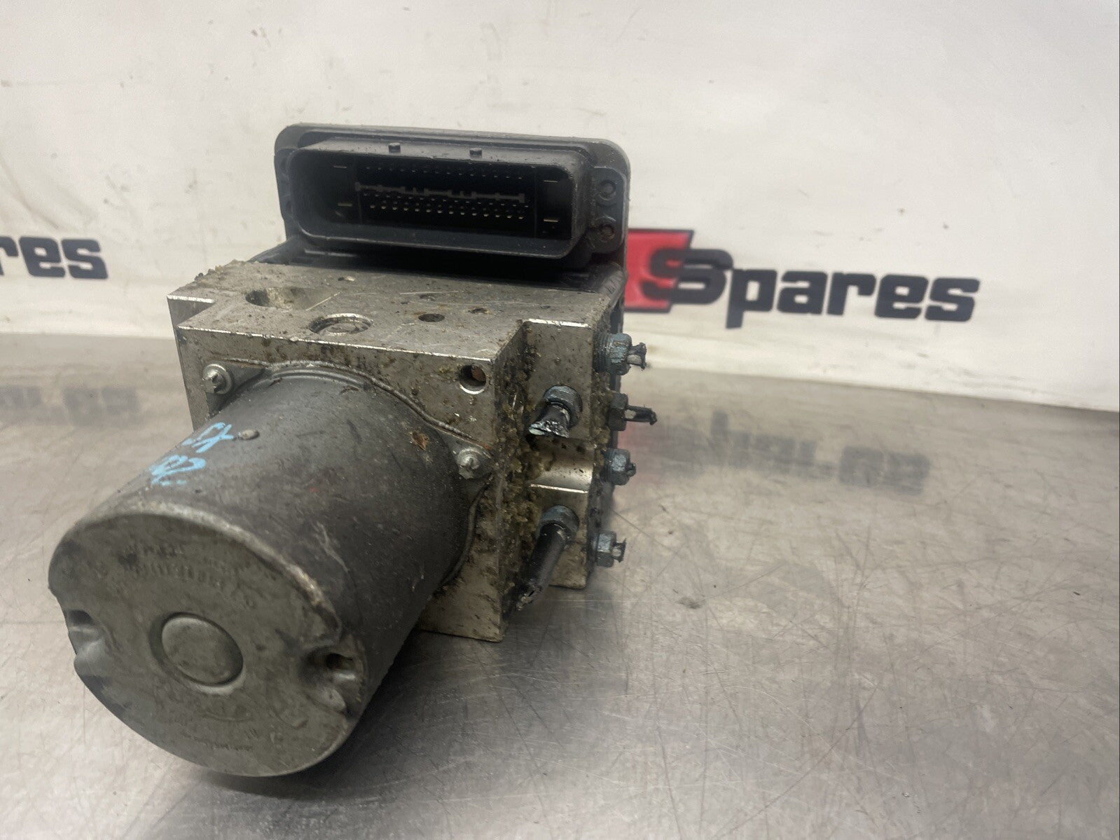 BMW X6 E71 X5 E70 2009 300kW ABS module pump 6785266 ATV37759