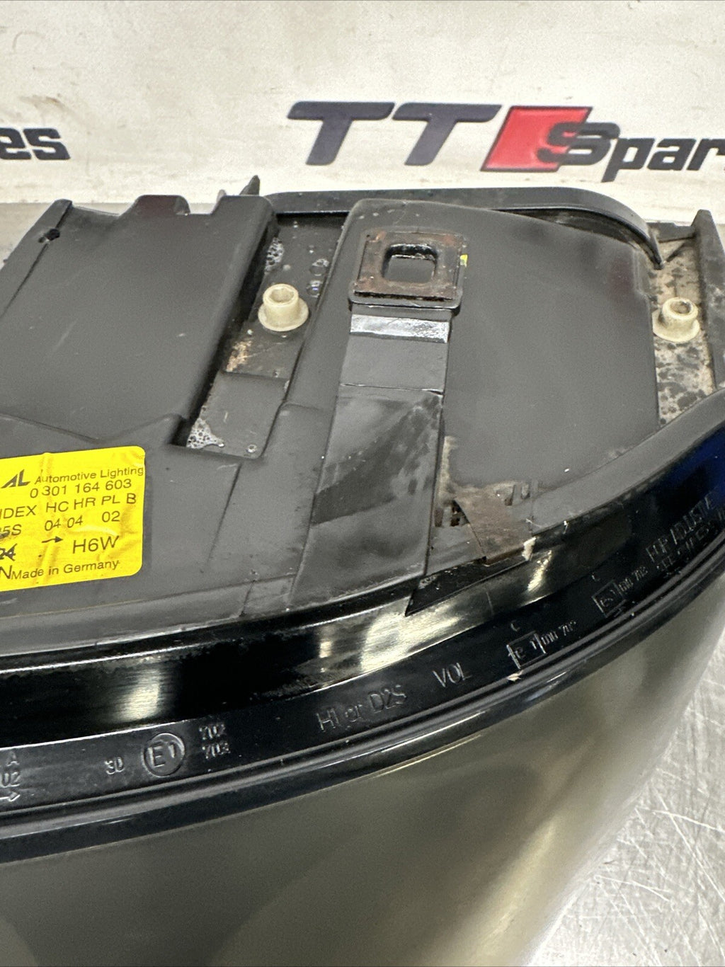 8N0941003AH Genuine Audi TT Mk1 98-06 Passenger Side Headlight 