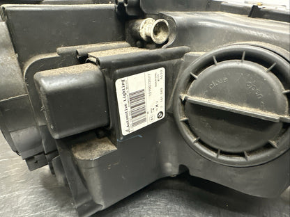 BMW E70 X5 Xenon Headlight Left Passenger Side 7161589