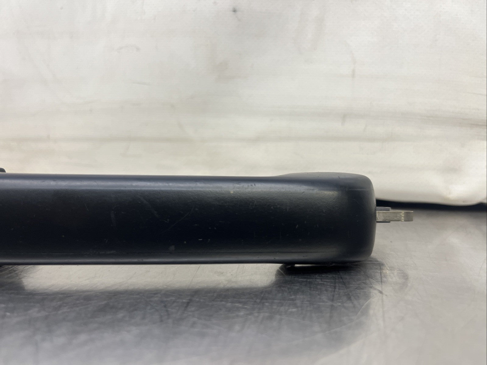 Volkswagen Golf III 1995 Right front door exterior handle 1H0837209 VAL249607