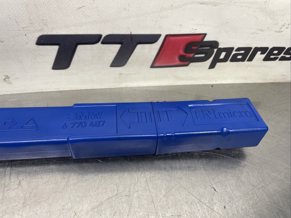 BMW 1 3 5 Z4 Series E60 E61 E87 E90 E91 Warning Triangle Blue Container 