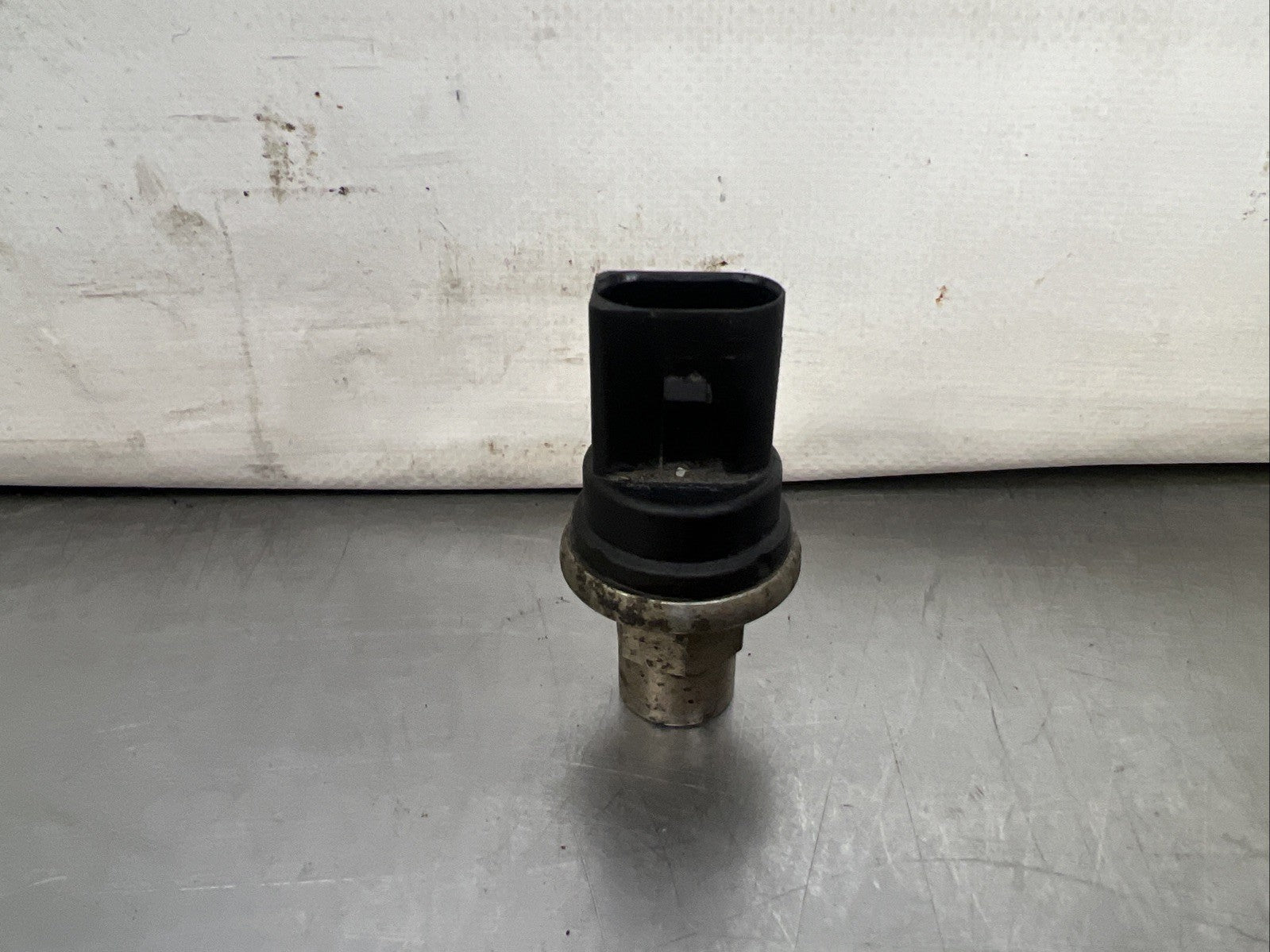 VW Golf 1J Mk4 Air Conditioning Aircon Pressure Sensor	 1J0959126