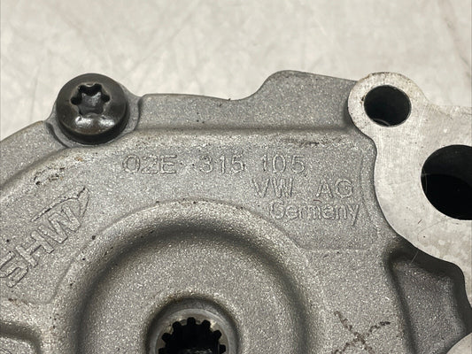 Audi TT TTS Mk2 2009 DSG gearbox oil pump 02E315105 AGR23697