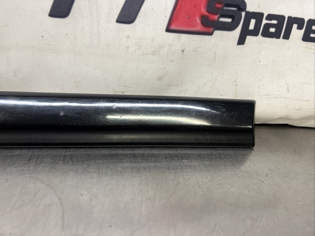 VW GOLF MK3.5 REAR LEFT TRIM MOULDING BLACK 1H3853535 COLOUR CONCERT PAINTED