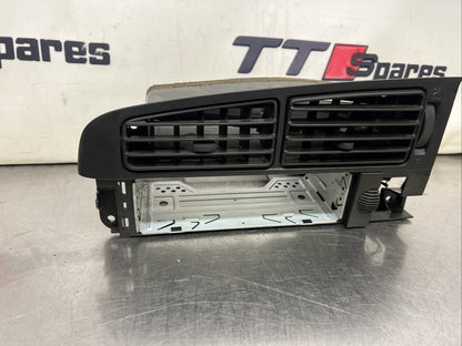 Volkswagen Golf Mk3 Center radio,Air vent
