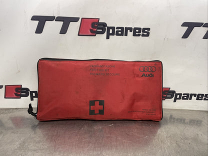Audi A4 8K B8 Emergency First Aid Kit Red Case Style 8K0860282
