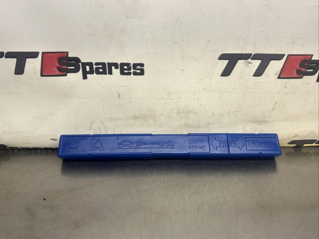 BMW 1 2 3 4 5 7 X1 X3 X4 X5 X6 Z Series Hazard Warning Saftey Triangle 6770487