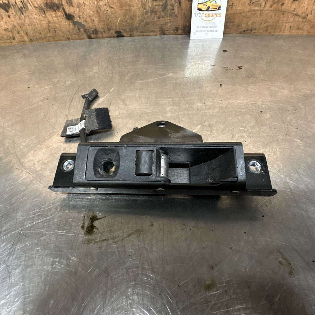 8J7871444A Audi TT 8J Mk2 Roadster OS Right Roof Closing Catch Latch 