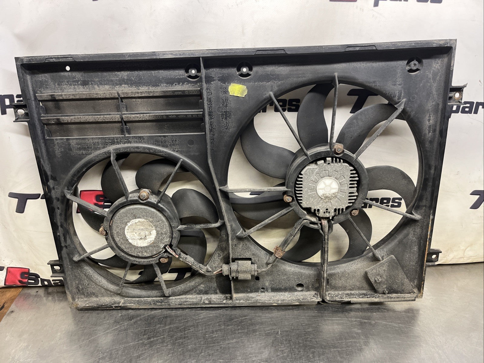 Audi TT S3 Twin Fan Radiator Fan Blades & Shroud 8J 8P 1K0121207AA 06-14
