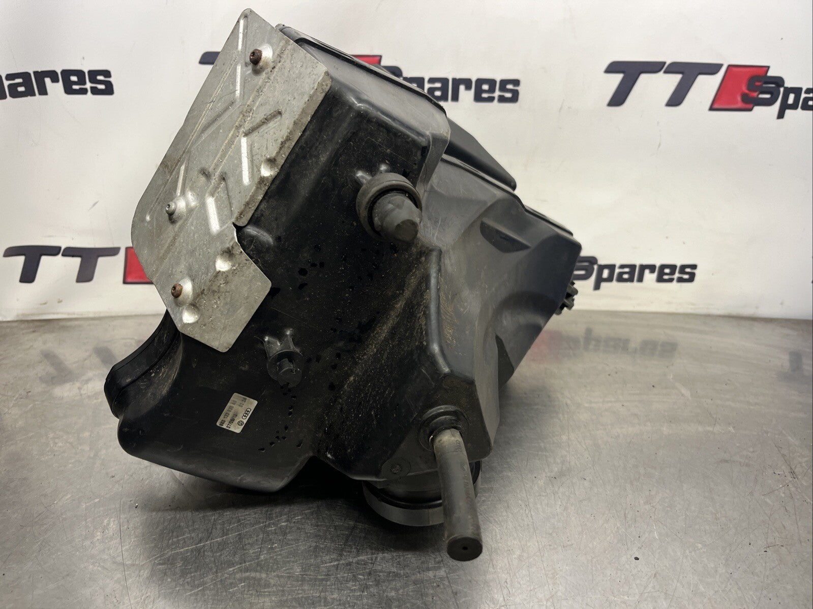 Air Filter Box Housing - 8K0133835AF - Audi A5 1.8TFSI SLine 2008