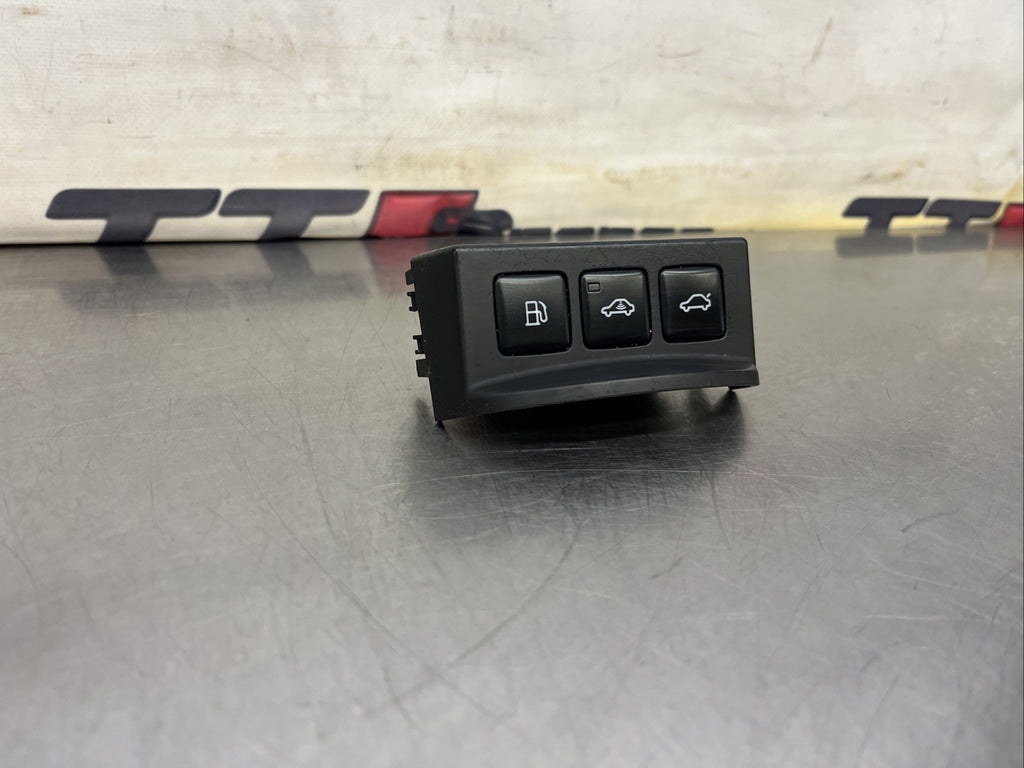AUDI TT MK1 8N FUEL FLAP BOOT RELEASE SWITCHES WARRANTY 8n0962101