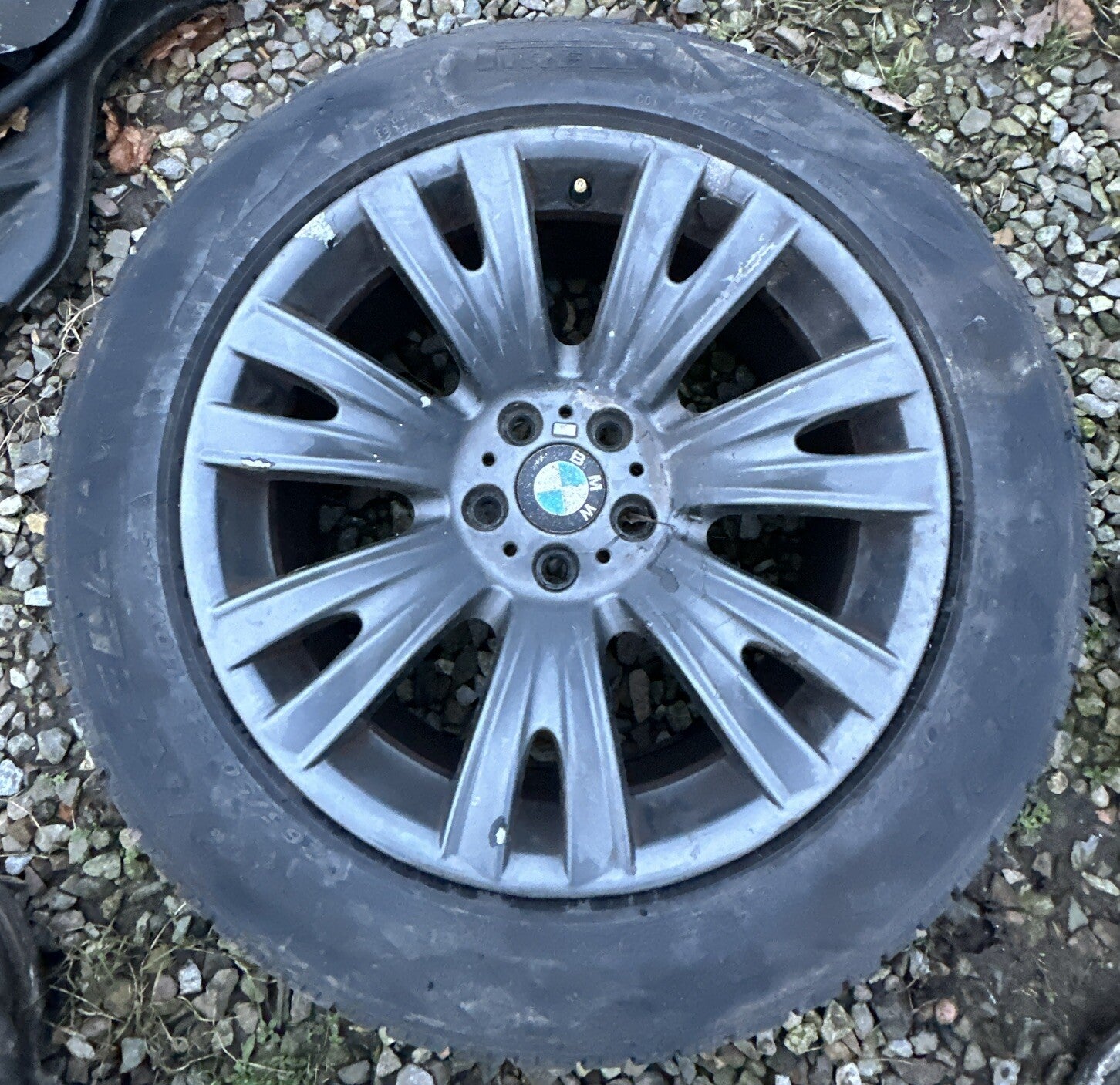 BMW X5 ALLOY WHEEL & TYRE REAR 285/45/R19 19'' 10J ET20 8037348 E70 2007