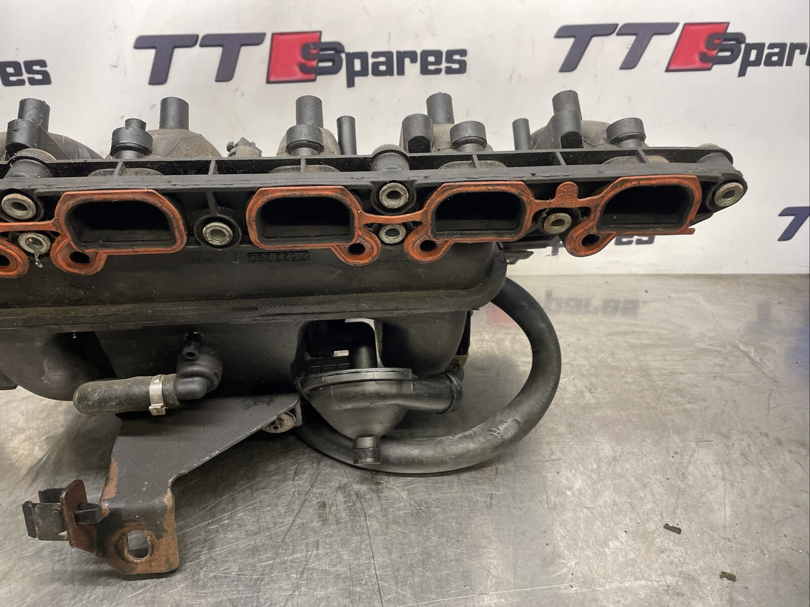 BMW E60 M54 B20 B25 E46 Intake Inlet Manifold 2.5 141KW 2008