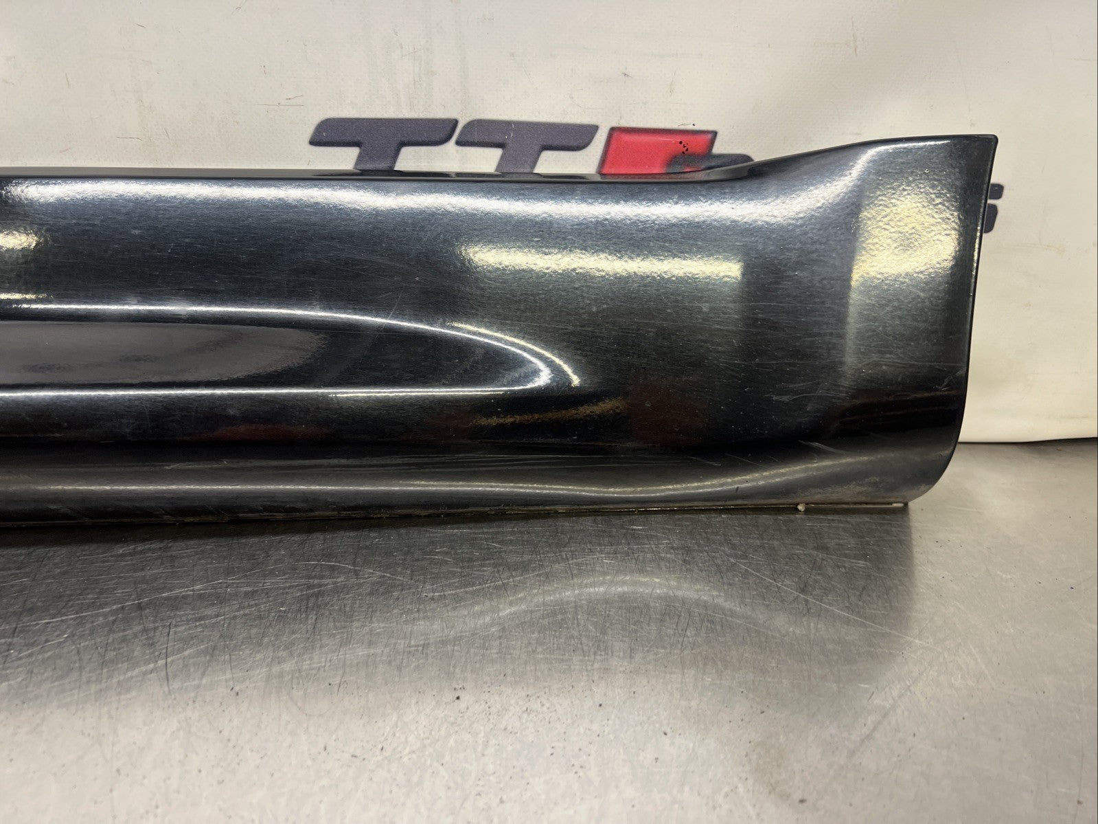 RANGE ROVER SPORT L320 05-13 REAR NEARSIDE DOOR LOWER MOULDING TRIM DGP000231