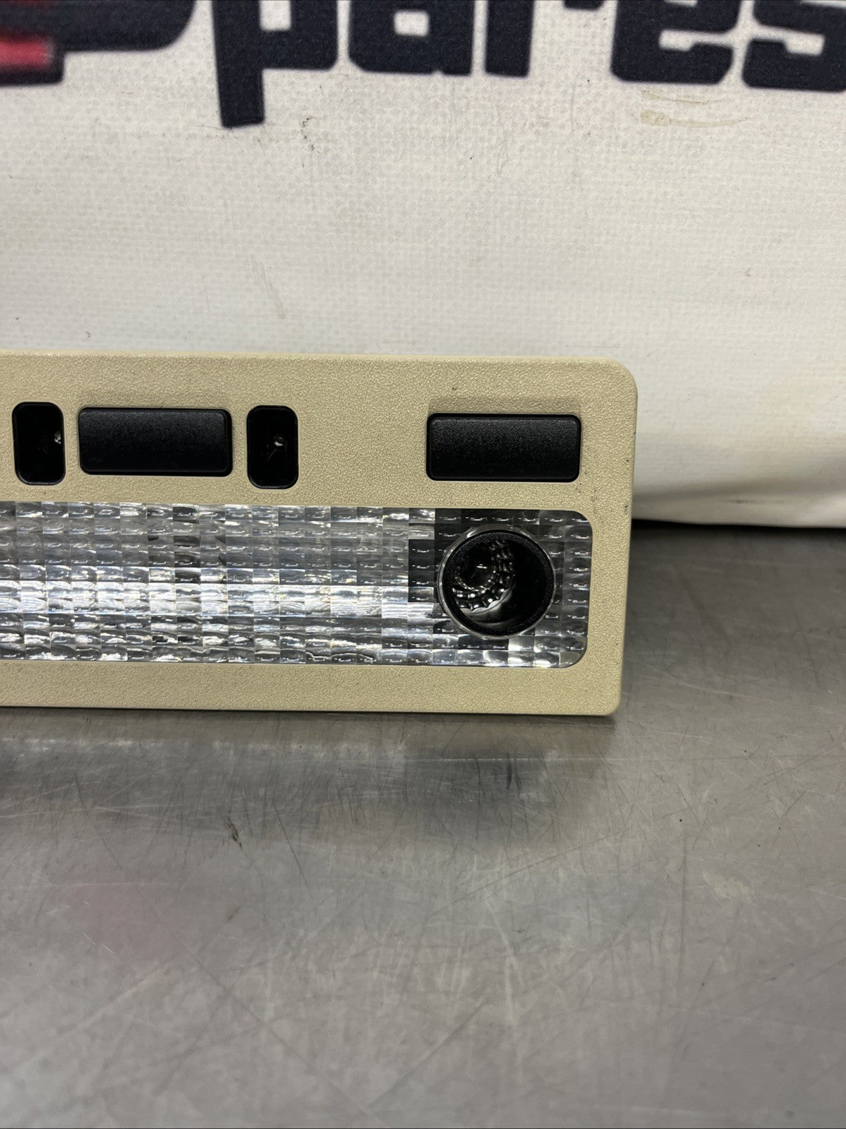 RANGE ROVER VOGUE L322 FRONT ROOF READING COURTESY LIGHT XDM00004NUG