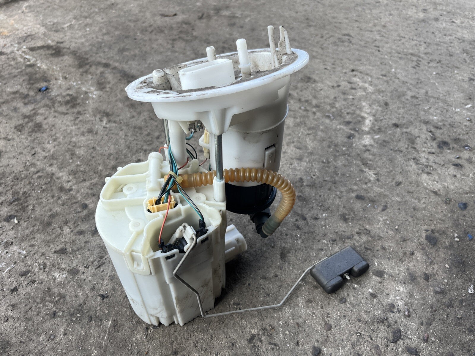 AUDI A5 MK1 8T 2007-2011 1.8TFSI PETROL FUEL PUMP IN TANK SENDING UNIT 8K0919051