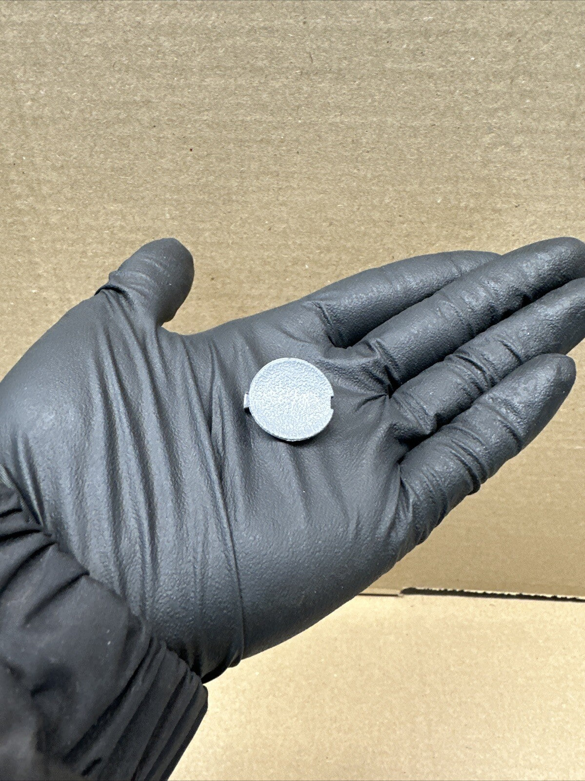 Audi TT Mk1 boot liner cover cap ( GREY ) part number 8N0853140 BRAND NEW