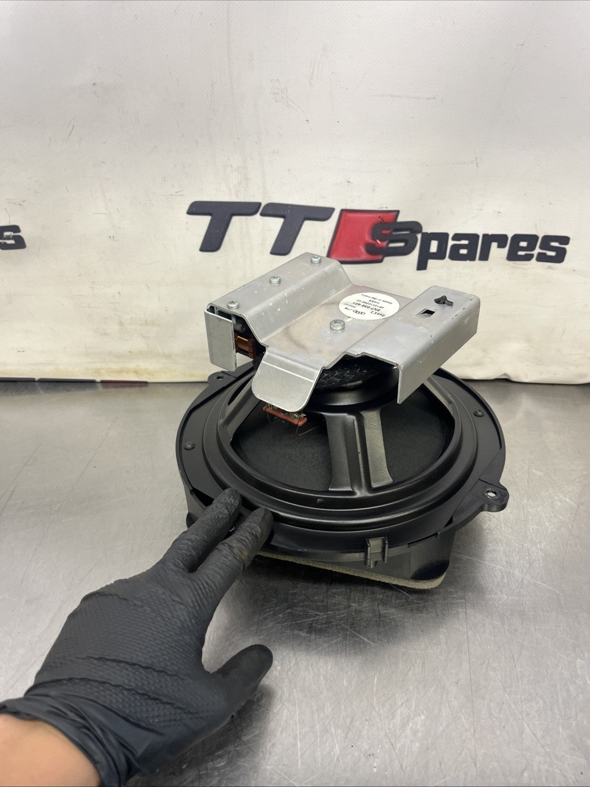 Audi TT 8N Mk1 Roadster Bose Subwoofer 8N7035401
