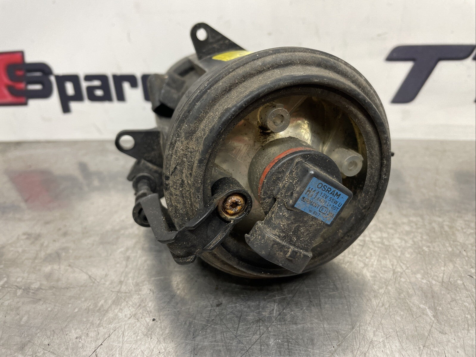 06-14 AUDI TT MK2 FOG LIGHT DRIVERSIDE 8J0941700 USED 