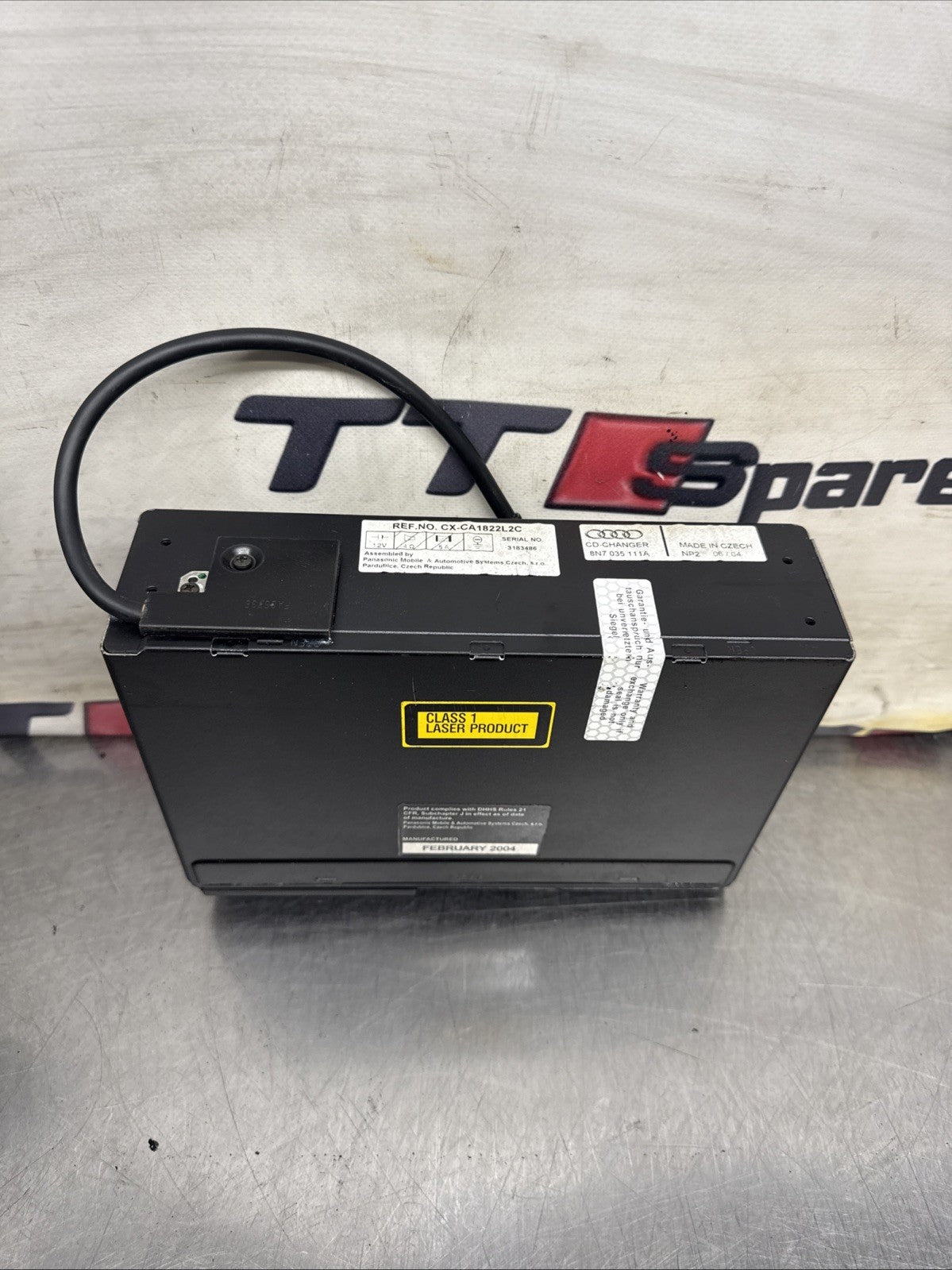 Audi TT Mk1 8N 98-06 Roadster 6CD Changer with Round Plug 8N7035111A
