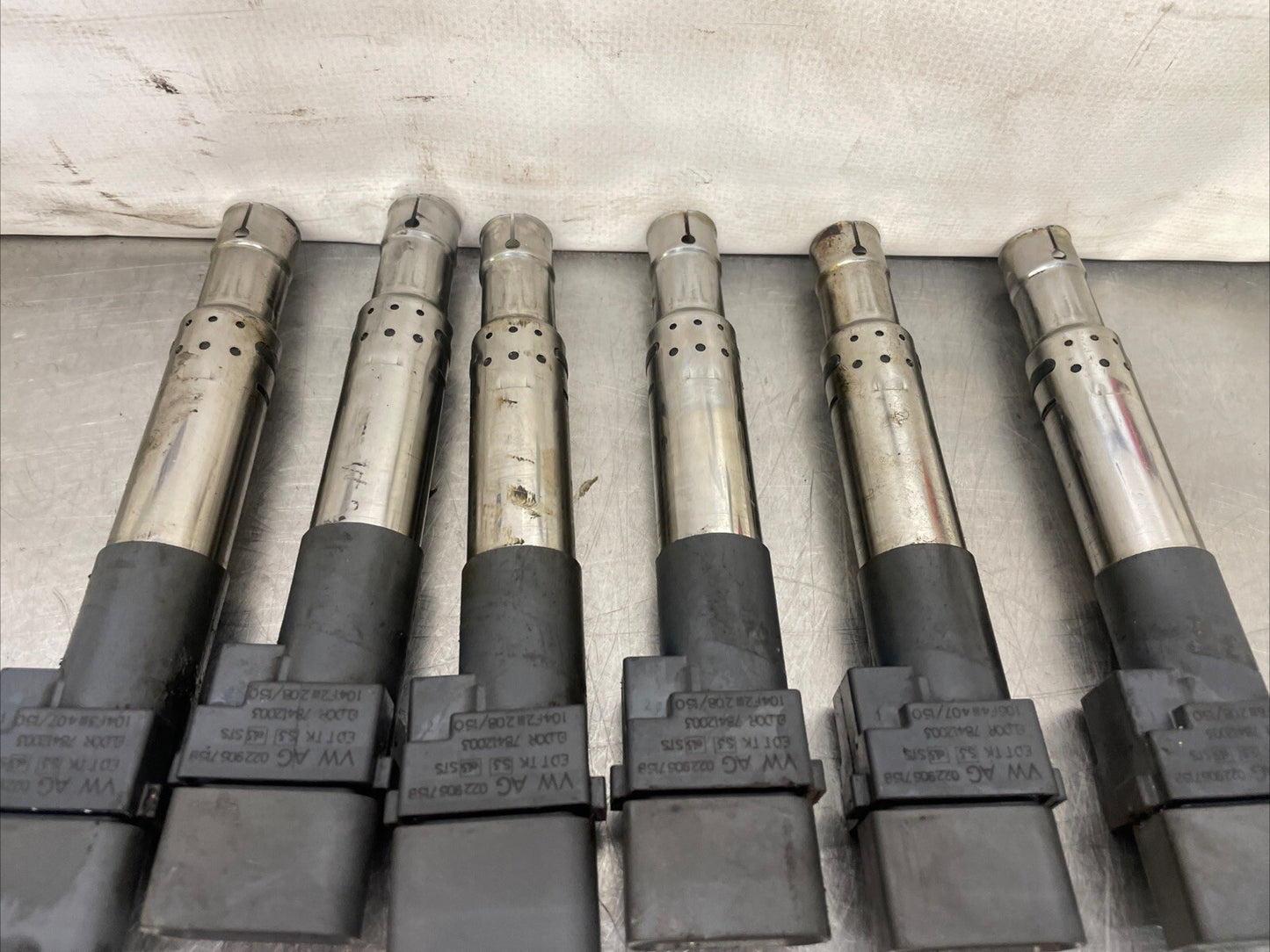 Audi TT V6 Quattro 2004 3.2 petrol ignition coil pack x6 set 0986221051 GENUINE