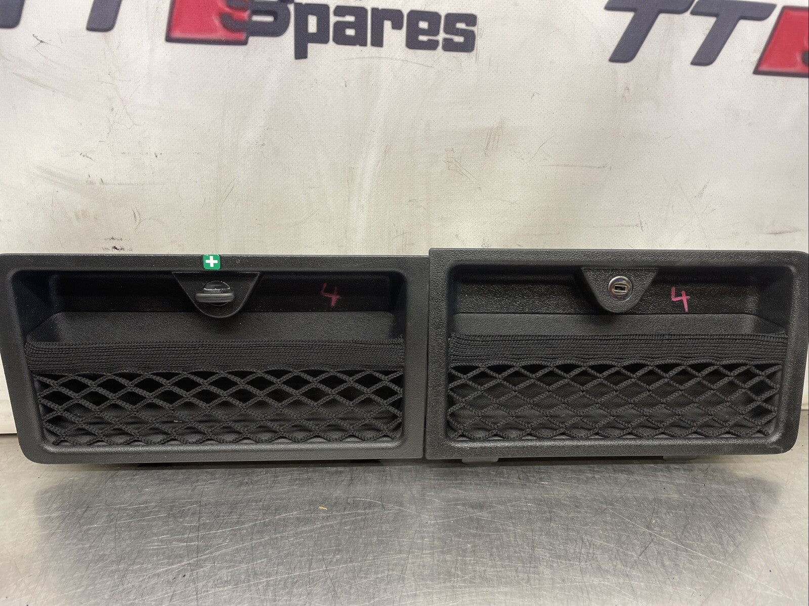 AUDI TT 8N MK1 Roadster Access Panel PAIR 8N7867401 8N7867402
