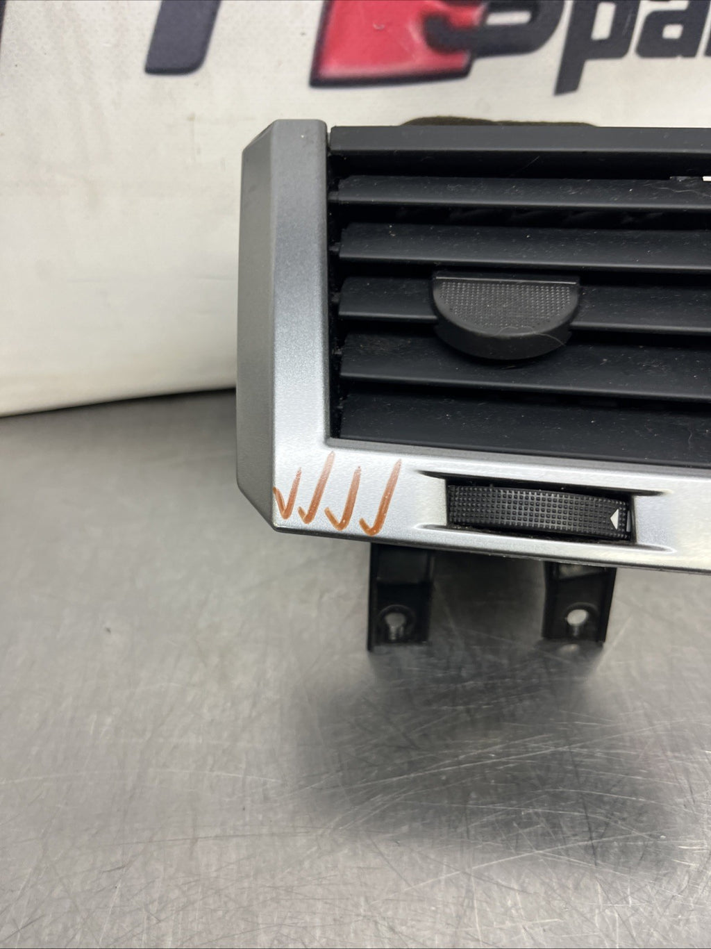 Range Rover L320 Air Vent Dashboard BD500190XXX SPORT 2.7 2007