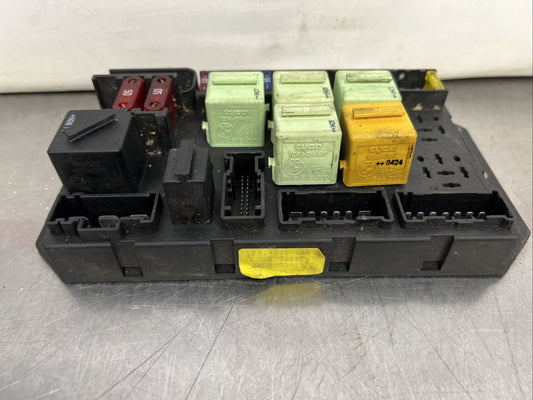 Range Rover L322 ENGINE BAY FUSE BOX & RELAY CONTROL MODULE YQE000351 (02-09)