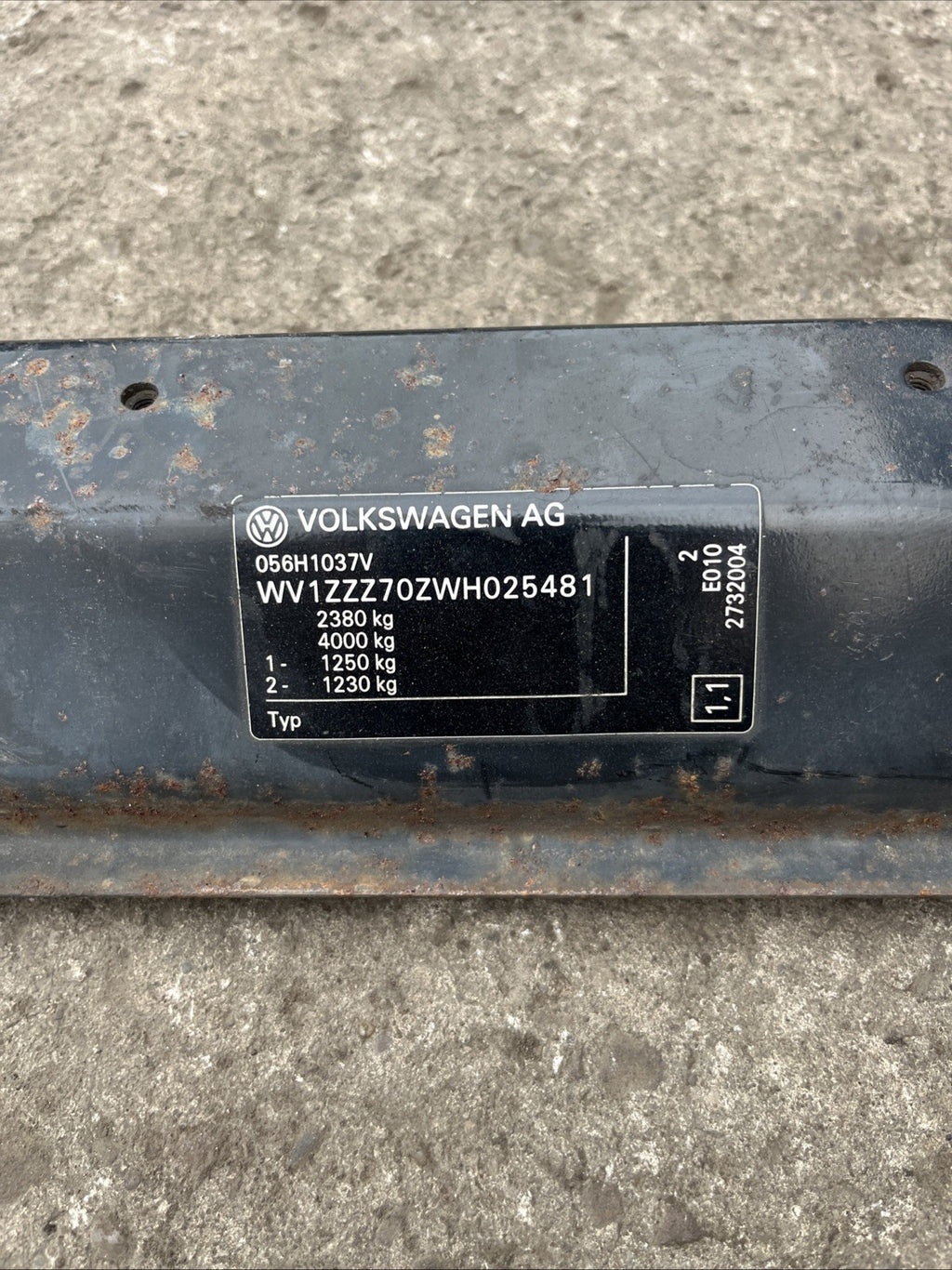 VW T4 TRANSPORTER 2001 FRONT BONNET SLAM PANEL LOCK CARRIER 7D0805563A