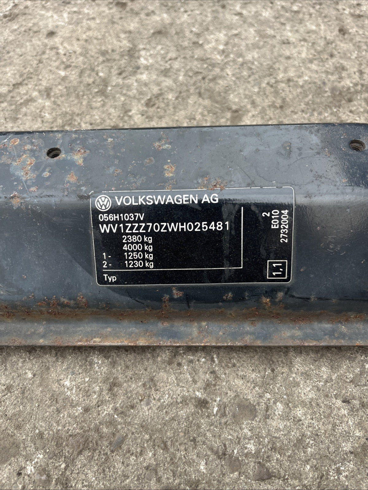 VW T4 TRANSPORTER 2001 FRONT BONNET SLAM PANEL LOCK CARRIER 7D0805563A