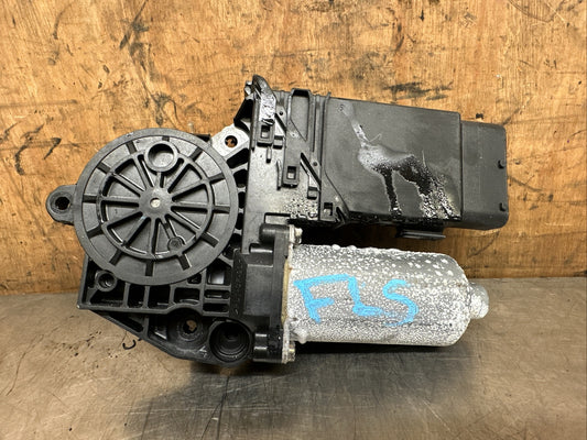 VOLKSWAGEN GOLF MK4 1999 GENUINE WINDOW MOTOR FRONT LEFT PASSENGERS 5DR BOSCH