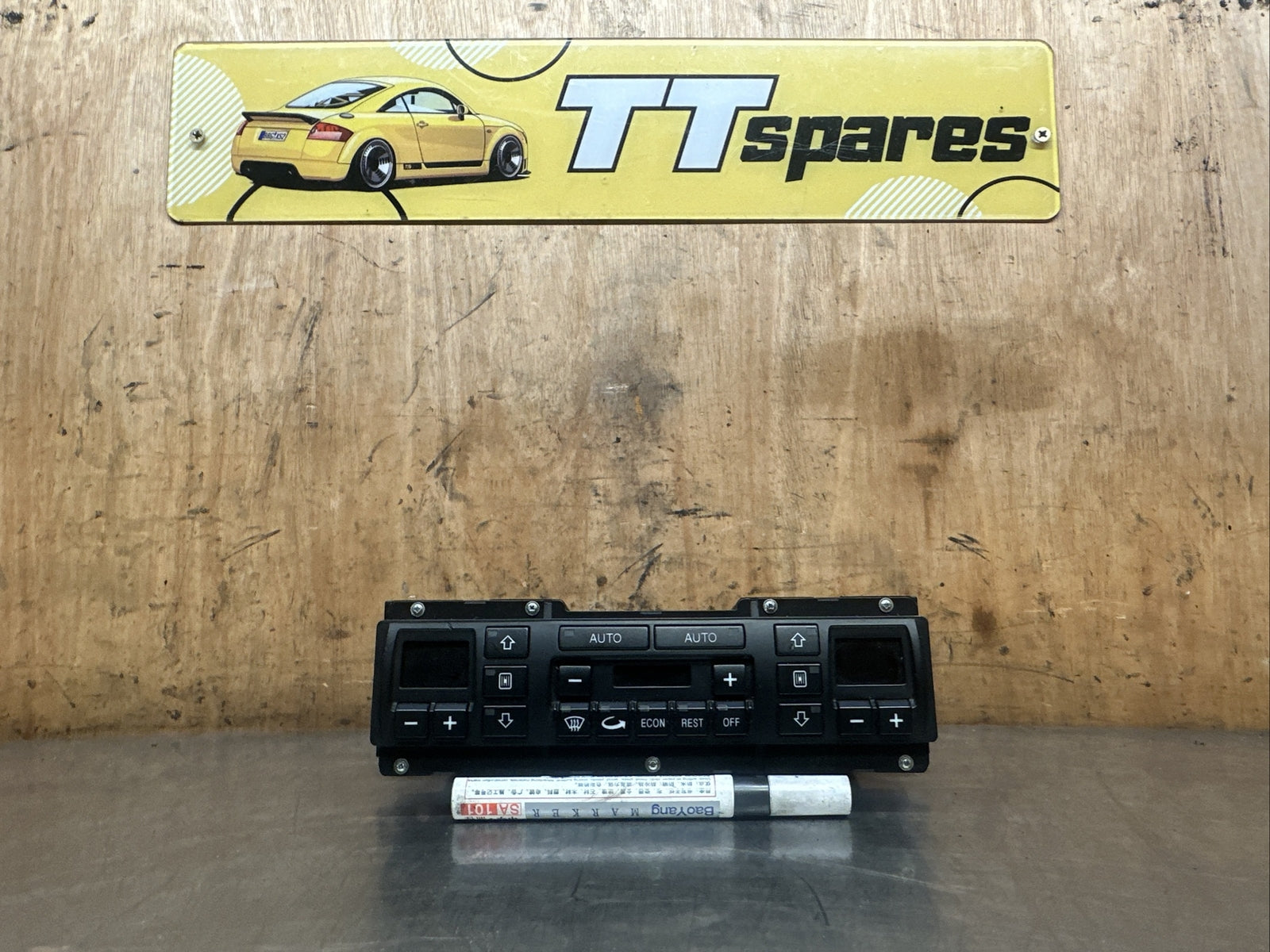 Audi A8 4D D2 PF PF Climate Control Heater Air Con Unit 4D0820043C