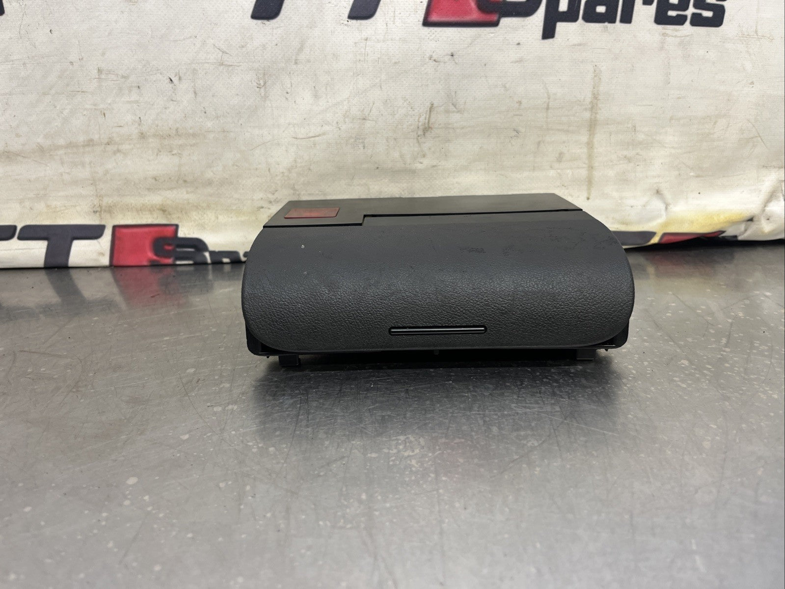 Audi TT Ash Tray Centre Console 1.8T BAM Petrol OEM 2003 8N0857951A