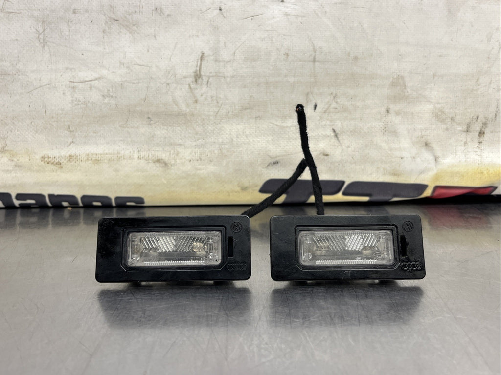 8T0943021 Genuine Audi License Plate Light Right & Left 8T0943021