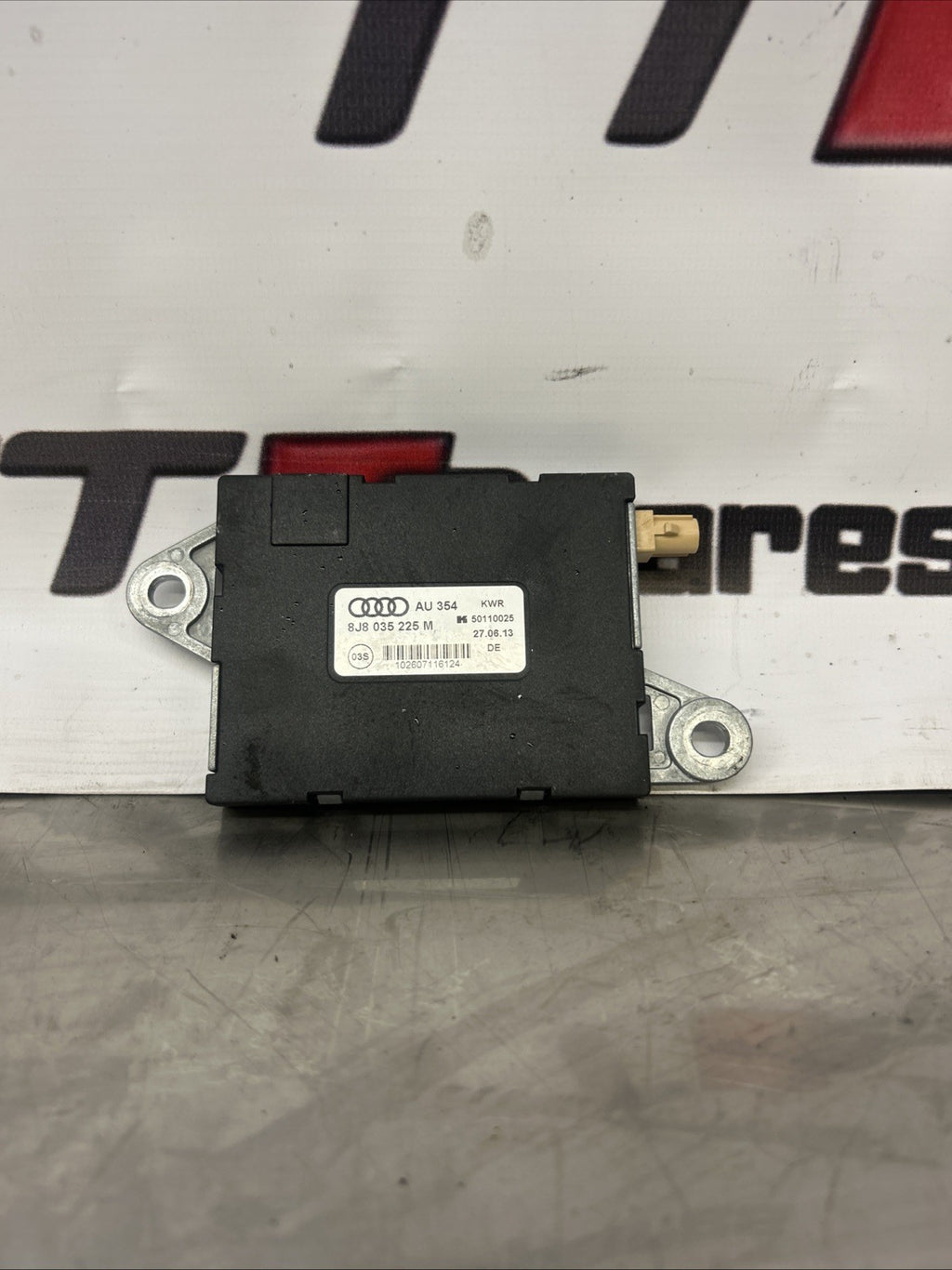 2008 AUDI TT 8J MK2 ANTENNA AERIAL AMPLIFIER MODULE UNIT 8J8035225M
