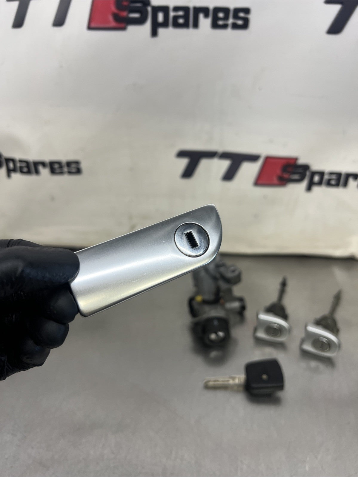 Audi TT Mk1 8N 1998-2006 Ignition Barrel & Door Lock Set inc Keys