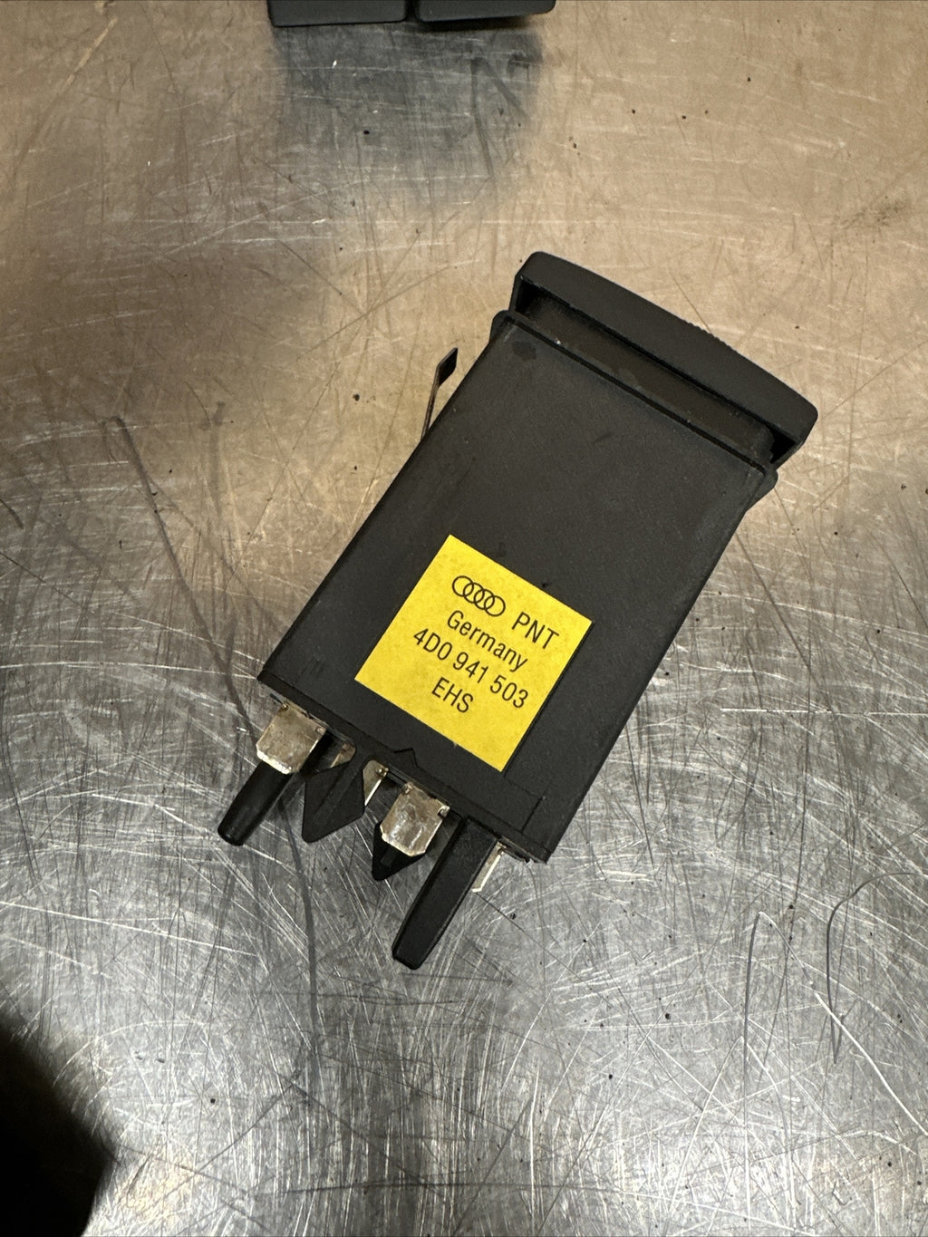 AUDI A8 D2 SET OF HAZARD HEATED SEATS FOG LIGHT SWITCH  8D0941509D 8D0963563